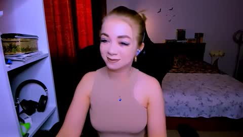 Snapshot of blinkofeyess chatting on 01-17-26, 07:46 Nicole online show from 01-17-26, 07:46