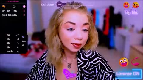 Snapshot of blinkofeyess chatting on 02-11-26, 04:50 Nicole online show from 02-11-26, 04:50