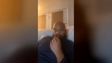 Snapshot of blksurfher chatting on 01-18-26, 11:30 blksurfher online show from 01-18-26, 11:30