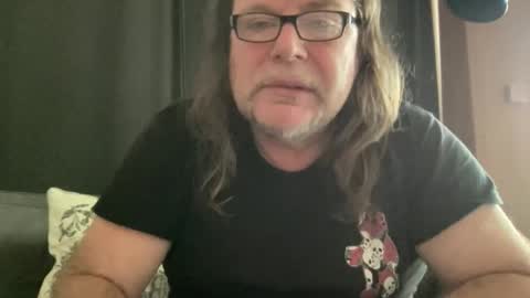 Snapshot of bllyidol chatting on 03-18-26, 07:33 BlIdoL online show from 03-18-26, 07:33