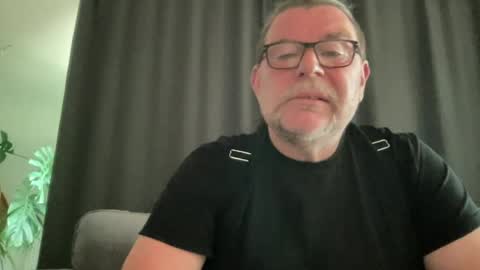 Snapshot of bllyidol chatting on 06-18-26, 08:58 BlIdoL online show from 06-18-26, 08:58