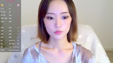 Snapshot of blon_kater chatting on 10-02-25, 03:13 YoYo online show from 10-02-25, 03:13