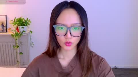 YoYo online show from 06-25-26, 08:30