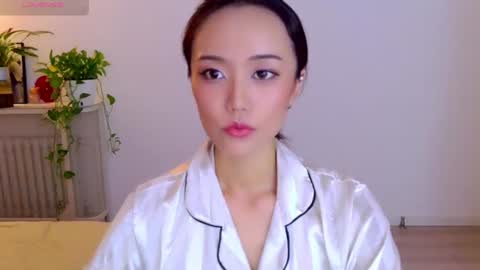 YoYo online show from 07-19-26, 06:39