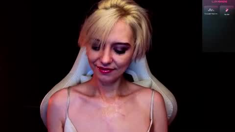blond_ice_ann online show from 07-11-26, 09:05