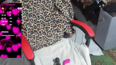 blond_ledi online show from 03-02-25, 08:18