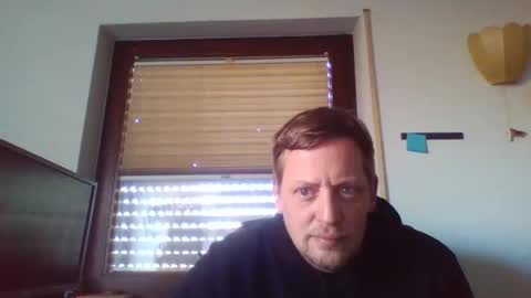 Snapshot of blonde32m chatting on 01-14-25, 01:28 blonde32m online show from 01-14-25, 01:28