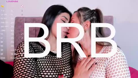 Snapshot of blonde__cute chatting on 02-27-25, 02:00 Esperancita and Karina online show from 02-27-25, 02:00