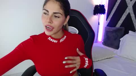 alejandra online show from 03-05-25, 02:46