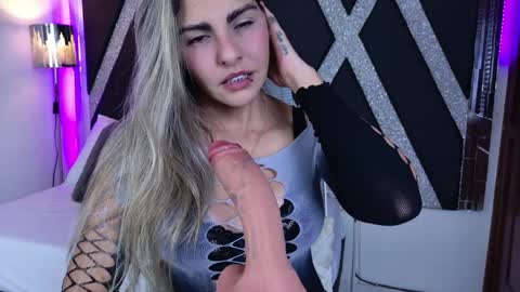 Snapshot of blonde_cat1515 chatting on 05-16-26, 05:26 alejandra online show from 05-16-26, 05:26