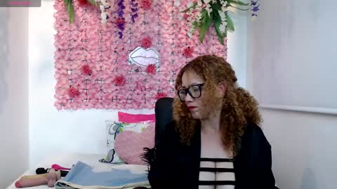 blonde_squirt_ online show from 01-31-25, 03:52