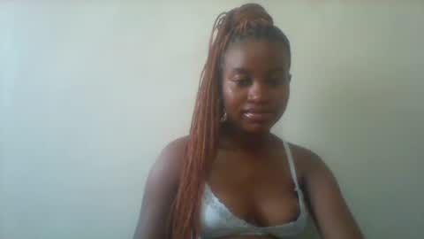 Snapshot of blondebarbiey chatting on 03-08-25, 04:45 blonde online show from 03-08-25, 04:45