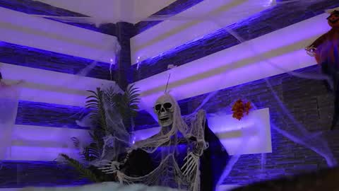 Snapshot of blondie_muller chatting on 11-09-25, 09:24 blondie_muller online show from 11-09-25, 09:24