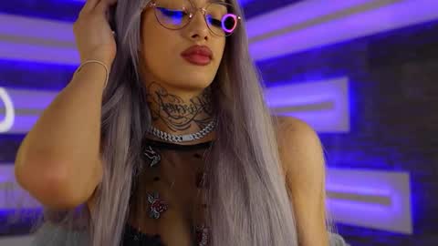 Snapshot of blondie_muller chatting on 11-26-25, 08:54 blondie_muller online show from 11-26-25, 08:54