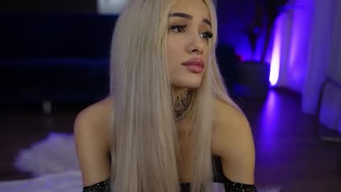 Snapshot of blondie_muller chatting on 02-18-26, 09:22 blondie_muller online show from 02-18-26, 09:22