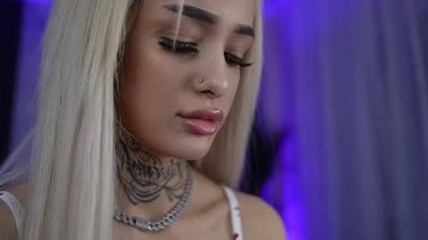 Snapshot of blondie_muller chatting on 02-25-26, 08:51 blondie_muller online show from 02-25-26, 08:51