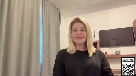 blondie_xoxoxo online show from 10-07-25, 08:22