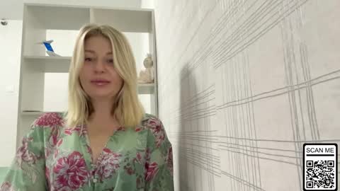 blondie_xoxoxo online show from 10-16-25, 06:03
