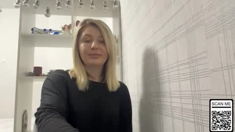 blondie_xoxoxo online show from 12-15-25, 08:51