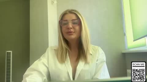 blondie_xoxoxo online show from 07-18-26, 06:39