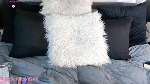 Snapshot of blondiluvsanal chatting on 03-02-26, 04:47 Blondi online show from 03-02-26, 04:47