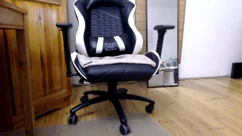 blondyelena online show from 03-04-25, 07:51