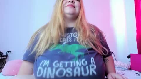 Snapshot of blondyliciousx chatting on 02-26-25, 07:38 katartistic name online show from 02-26-25, 07:38