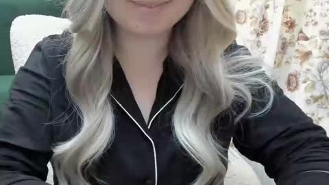 Snapshot of blondymargaret chatting on 02-23-25, 04:24 blondymargaret online show from 02-23-25, 04:24
