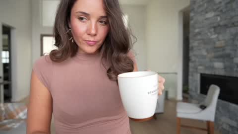 Snapshot of bloomyogi chatting on 12-08-24, 07:11 Emma Bloom online show from 12-08-24, 07:11