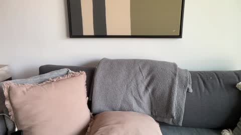 Snapshot of bloomyogi chatting on 10-26-25, 08:15 Emma Bloom online show from 10-26-25, 08:15