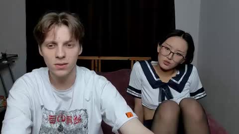 Snapshot of blossomandbee chatting on 10-20-25, 12:55 Sasha and Maria online show from 10-20-25, 12:55