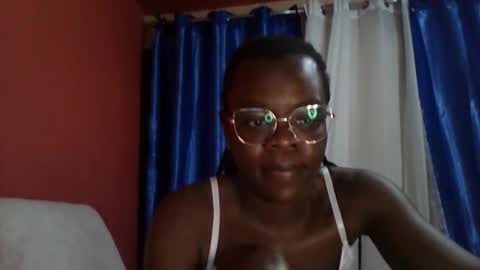 blossomcherry25 online show from 04-19-26, 12:43