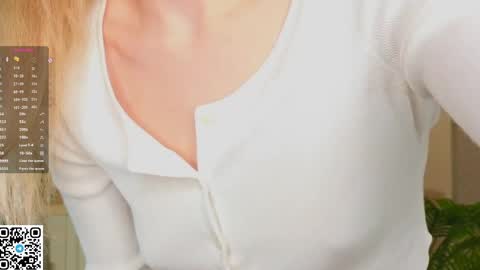 Elly online show from 04-26-26, 05:10