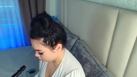 Snapshot of blowjob_queeny chatting on 09-12-25, 06:35 Welcome guysMy name KatePVT its Open online show from 09-12-25, 06:35