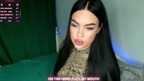 Snapshot of blowjob_queeny chatting on 10-01-25, 06:19 Welcome guysMy name KatePVT its Open online show from 10-01-25, 06:19