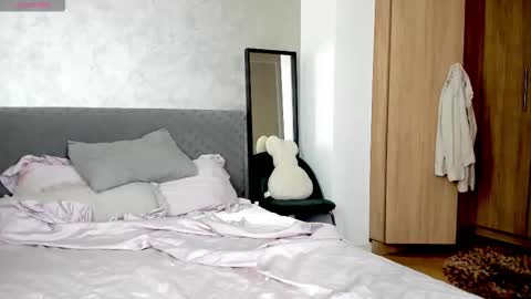 Nico online show from 09-24-25, 07:55