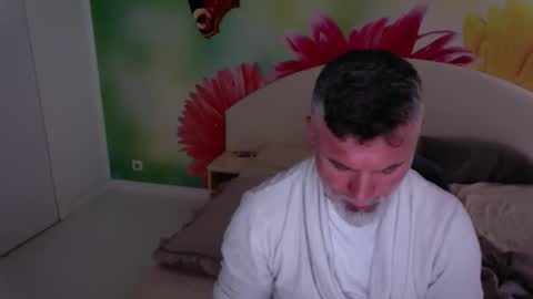 Nico online show from 10-18-25, 11:44