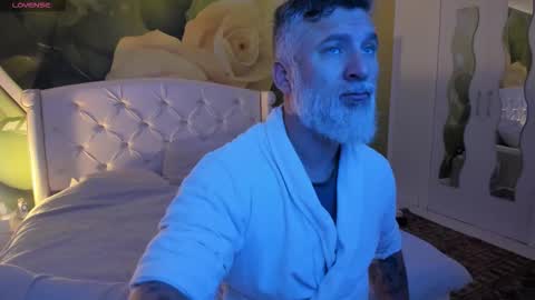 Snapshot of blowmyxxl chatting on 01-11-26, 08:30 Nico online show from 01-11-26, 08:30