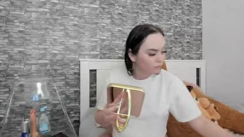 Snapshot of blue_candy28 chatting on 03-08-25, 04:34 blue candy28 online show from 03-08-25, 04:34