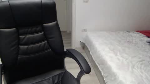 Juliet online show from 01-08-26, 05:26