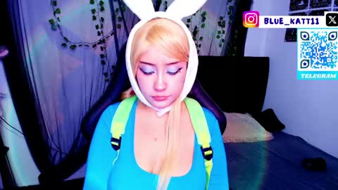 Snapshot of blue_katt chatting on 05-22-26, 01:57 blue katt online show from 05-22-26, 01:57