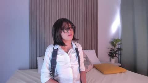 Snapshot of blue_sixx chatting on 09-17-25, 02:08 blue_sixx online show from 09-17-25, 02:08