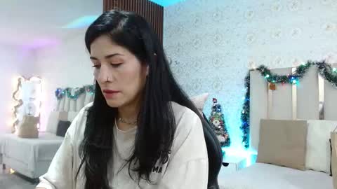 blue_tay1 online show from 11-22-25, 12:04