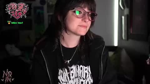 Blue online show from 07-08-26, 12:48