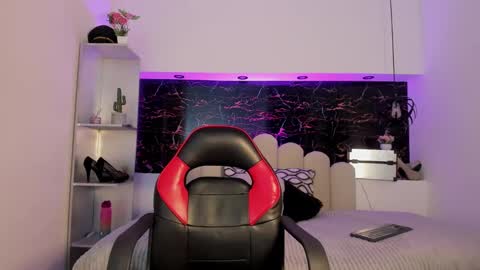            online show from 02-06-25, 07:29