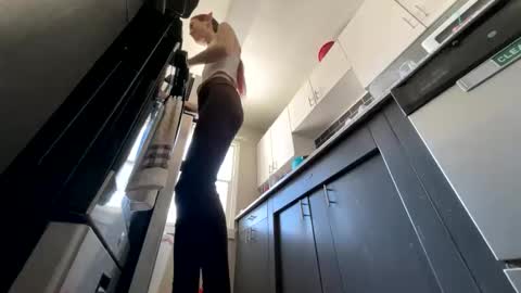 bluebloodednorsewitch online show from 02-13-25, 05:22