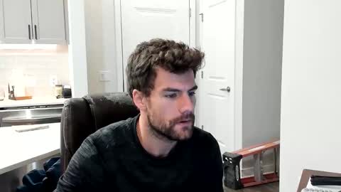 Snapshot of bluecollarhunk chatting on 12-22-25, 07:00 BlueCollarHunk online show from 12-22-25, 07:00