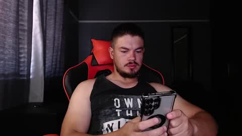 blueeyeboy0 online show from 12-05-24, 04:53