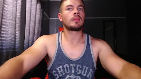 blueeyeboy0 online show from 12-06-24, 01:33