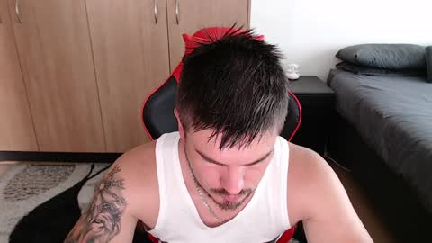 blueeyeboy0 online show from 01-30-25, 09:04